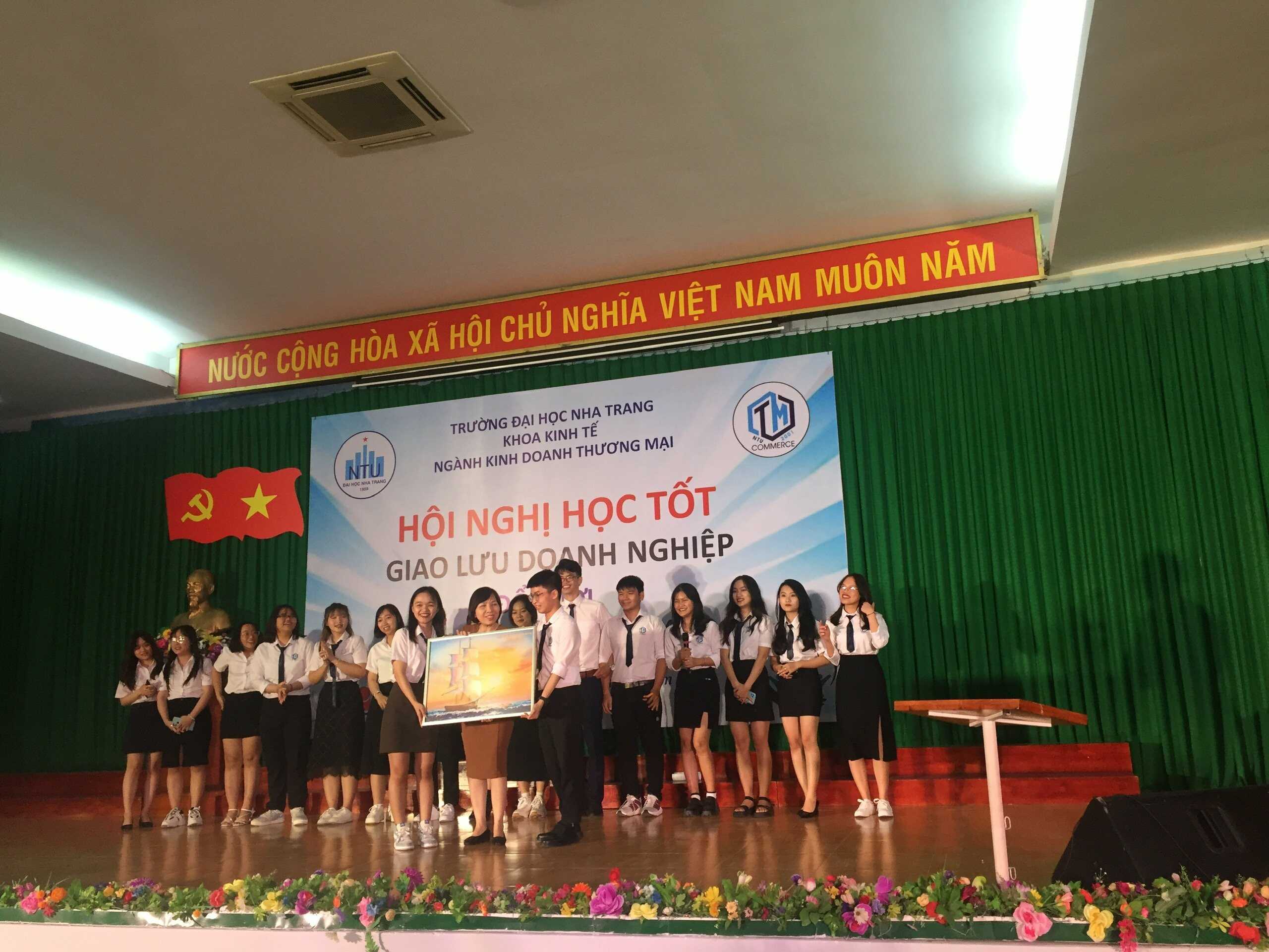 Hội nghị học tốt ngành kinh doanh thương mại năm học 2022-2023