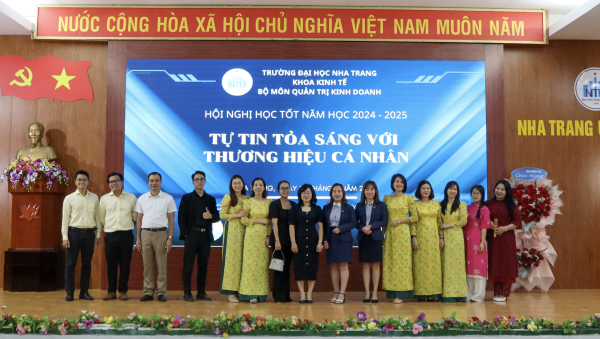 Hội nghị học tốt ngành Quản trị kinh doanh 2024: “TỰ TIN TỎA SÁNG VỚI THƯƠNG HIỆU CÁ NHÂN”