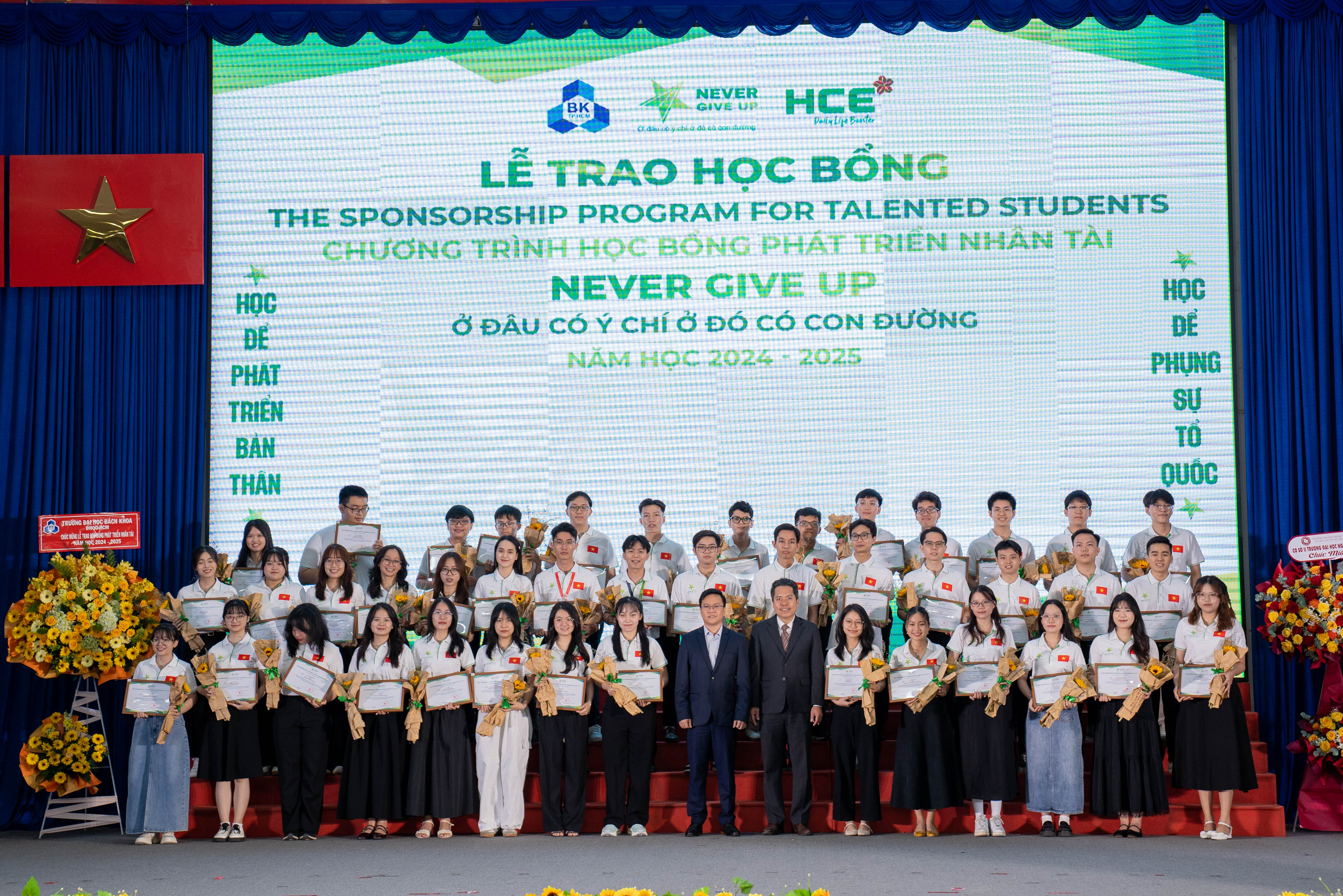 Lễ trao Học bổng Chương trình học bổng Phát triển Nhân tài – Never Give Up, năm học 2024 – 2025 