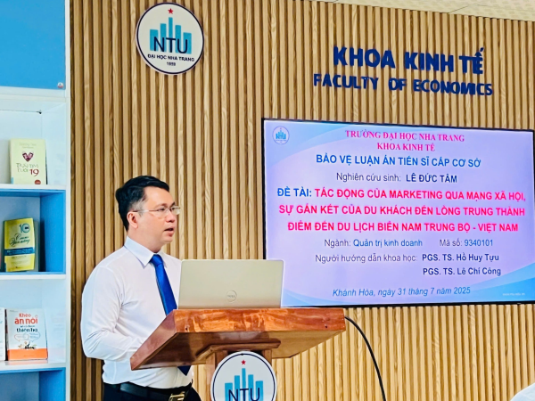 Hội đồng đánh giá Luận án tiến sĩ cấp cơ sở - NCS Lê Đức Tâm